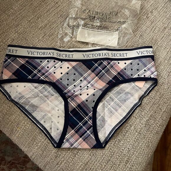 Victoria’s Secret size XS pink and navy hiphugger panties - Picture 1 of 5